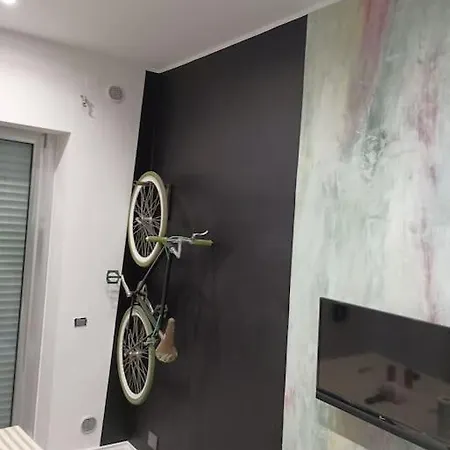 アパート Ba Luigi